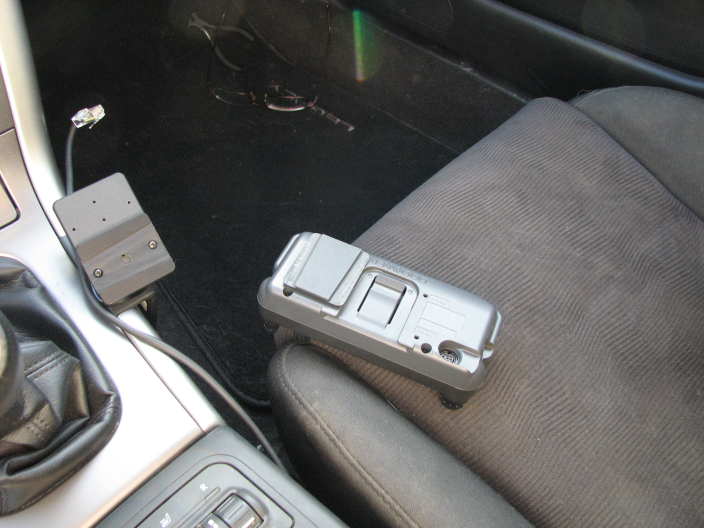 Move clips on mount and control head